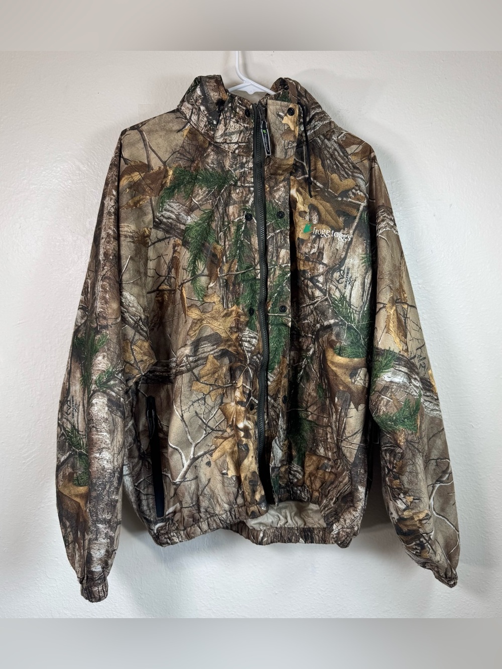 Frogg Toggs Real Tree Country Men’s Large  Jacket Hooded Camo Hunting Fishing